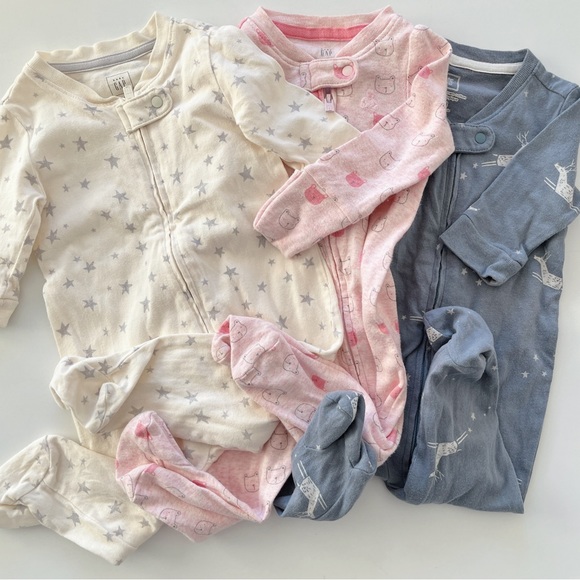 SOLD ! ! GAP Baby Organic Cotton One-piece Bundle *3 3-month EUC - Picture 1 of 6